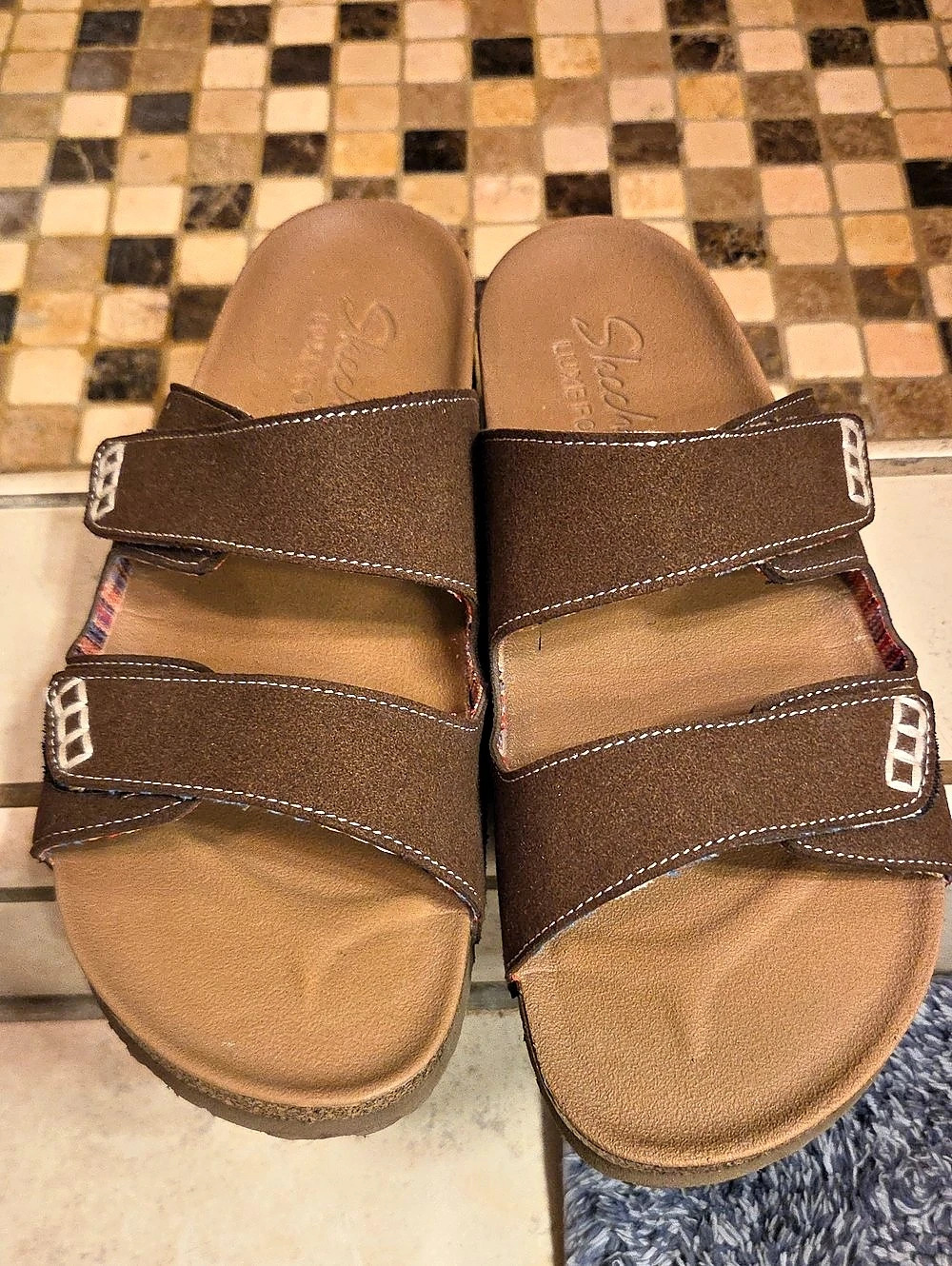 Skechers Luxe Foam Striped-lined Brown Sandals US 9